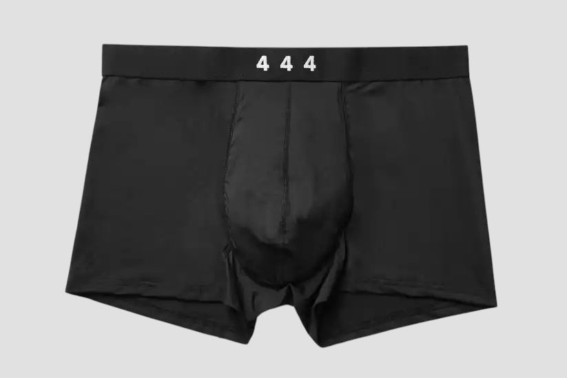 Boxershorts med indbygget 4-lags barriere. OEKO-TEX certificeret, suger op til 90 ml.