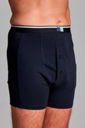 Boxershorts til stomi i mørkeblå og lyseblå, bomuld, med høj talje og praktisk lomme.
