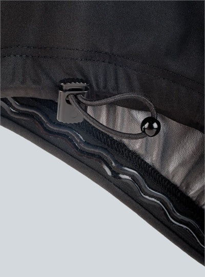 Inderbukser til inkontinente kvinder i 100% polyester med lækage-barriere til badetøj.